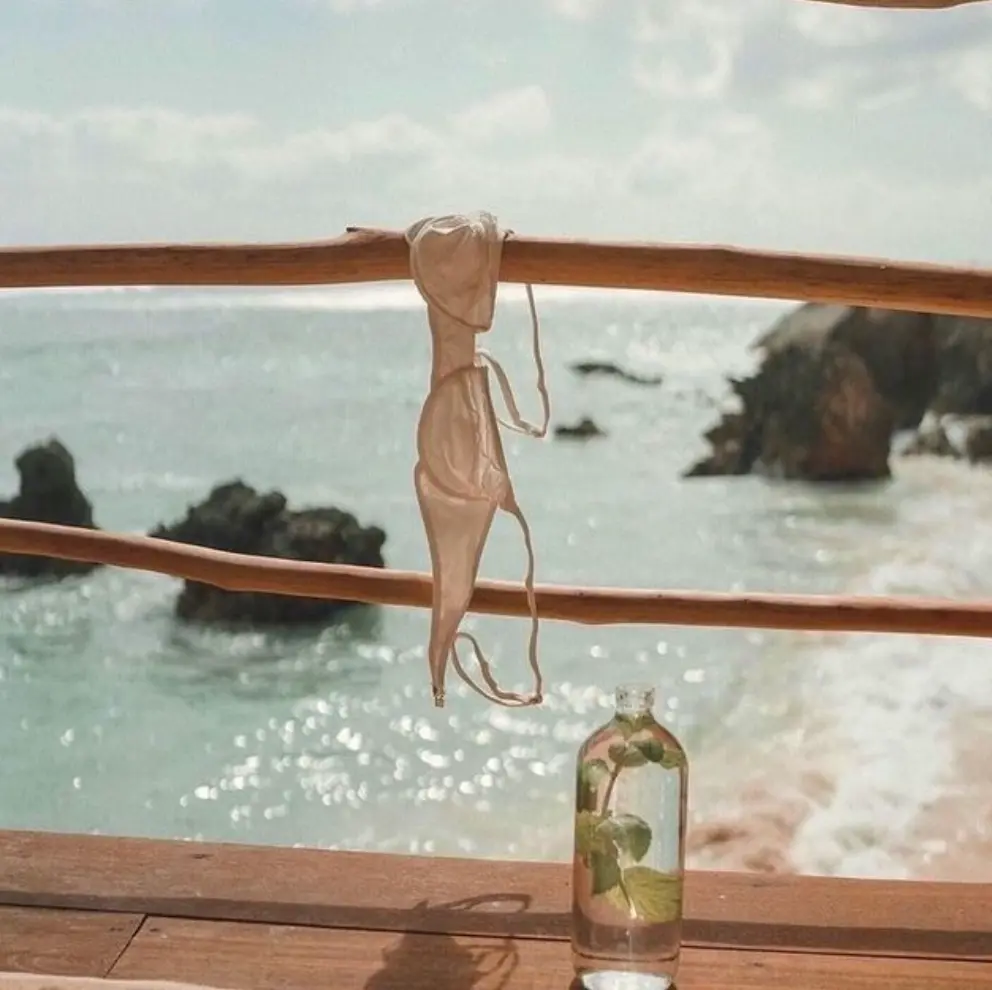 Cala Luna jewellery lifestyle shot